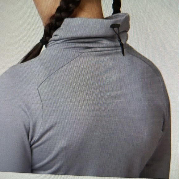 On Weather Performance Shirt in Fossil | Rock   *NWOT - Picture 15 of 15